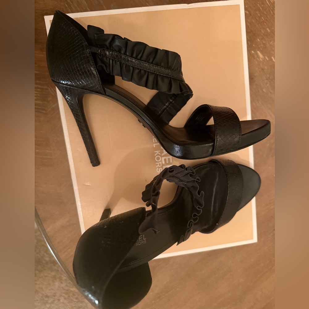 Michael Kors Bella Platform Heels - Metallic Black